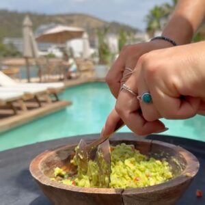Laura Marra Instagram - Bikini and guacamole 🥑 >> @monkey_ibiza #sponsorise