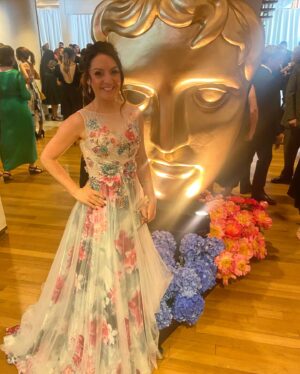 Laura Tobin Instagram - 👗 🥰The dress of dreams for @bafta So much so I slept in it 😴 🛌 🤣 swipe to find out why…

Continuing #NoNewClothes2024 & hired last minute from @thatdressltd Thank you for saving the day-So many people loved it-Including @lorrainekellysmith & @markheyesstylist 

Thank you for the #PRInvite @pandocruises it was an amazing evening 🤩

Hair & makeup (by me with guidance from @kkelsing1 @hair__byzoe & using @limelifeuk borrows last minute from @andrearainbowbeautyguide) 

#FeltLikeAPrincess #SpeedChange