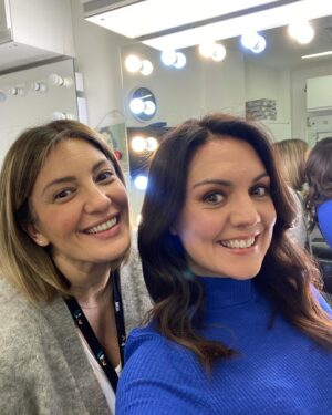 Laura Tobin Instagram - 💇🏻‍♀️Thank you for the new cut & colour @christinabhair 

I went with your vote-just a trim-well probably an inch and a half to freshen it up!

#NewHairDontCare #Flick