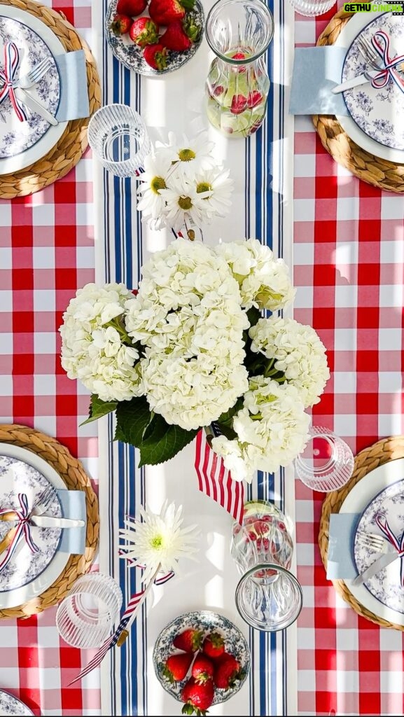 Laura Vitale Instagram - Buongiorno!! Memorial day table is set and ready to be filled with good ole classics! Menu at the end, all recipes (except for the broccoli salad) are on my site! Comment DAY (no other character after) and I’ll send you a direct link to the table goodies. I’m also including disposables if you’re having more than 12 guests because you know my rule, 12 and under, I’ll do real, 12-20 I do disposables and 20 I call a caterer 🤣 my menu is classic and based on our conversations seems like you guys go for the classics too!