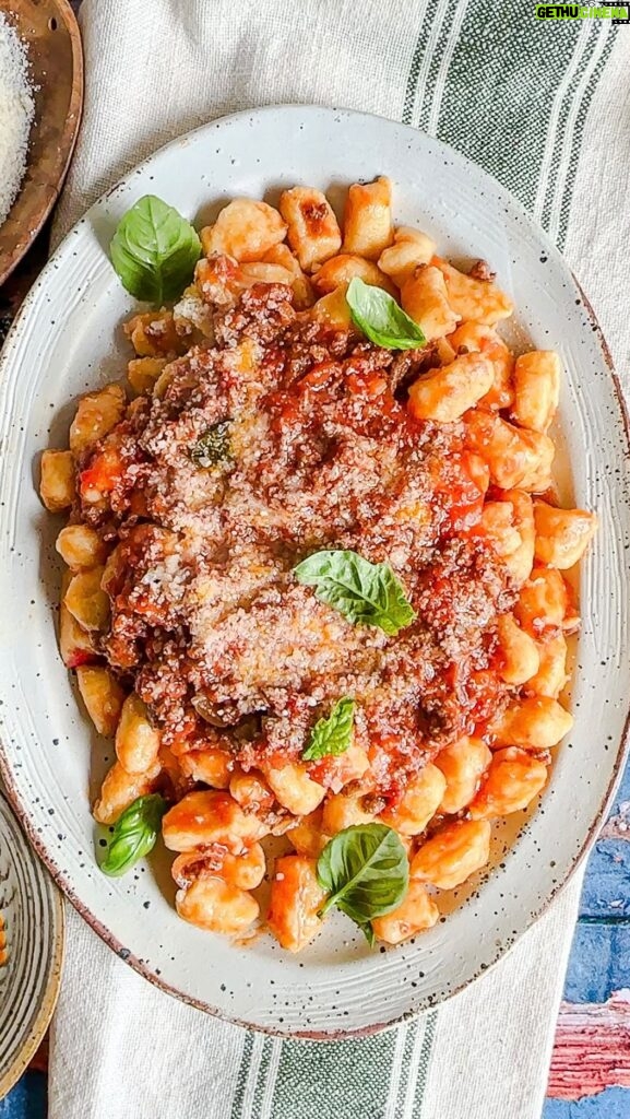 Laura Vitale Instagram - My ricotta gnocchi are freaking sensational!!!! Nothing like good ole Italian comfort food! Recipe on my site (right on the front page) and full video (including meat sauce) on LITk on YT just went live! You just must make it, it’s worthy of being on your table this week! ❤️