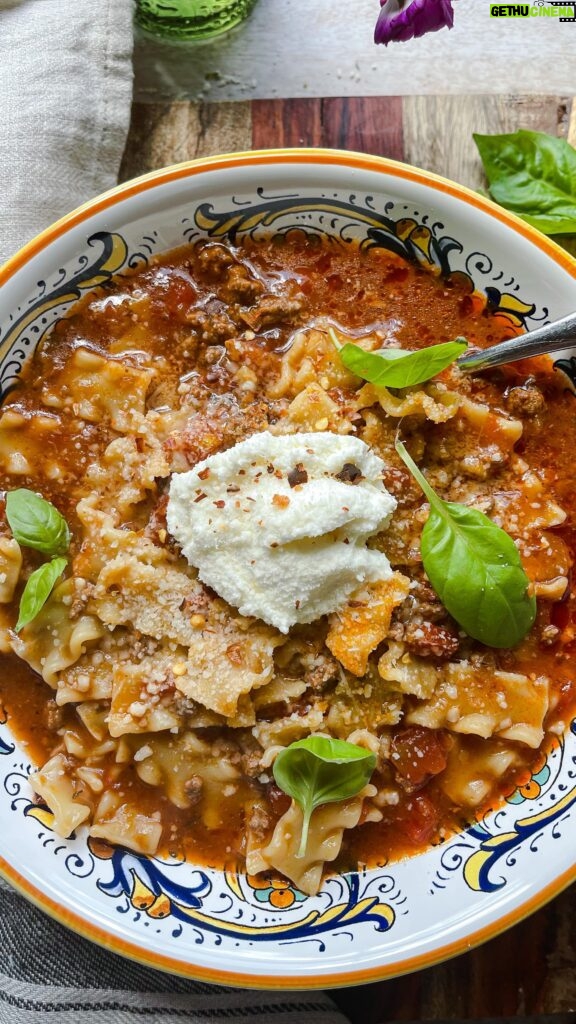 Laura Vitale Instagram - Buongiorno! My love for this easy 30ish min soup is just next level. It just has all my fav things wrapped up into one. Soup ✅ lasagna vibes ✅ cozy ✅ quick ✅ can’t go wrong with that! Recipe linked in stories but it’s always on my site and it’s a must make!