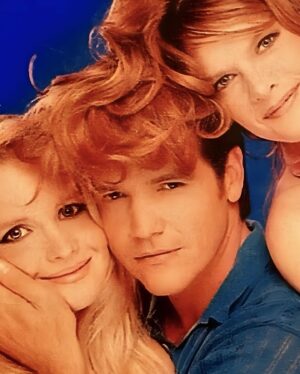 Lauralee Bell Instagram - Yup! It’s true! @therealmichaeldamian is returning to @youngandrestlesscbs 
and this time for more than a day!!! Yay!!!
#keepcalm #rockon 🎵
