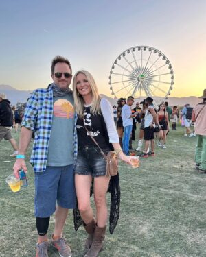 Lauralee Bell Instagram - Coachella 2023
Parents who are nearby if needed! (Plus we had some fun too)🎡❤️🌴