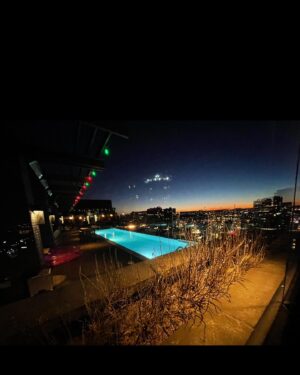 Laure Guibert Instagram - Music city @virginhotelsnsh