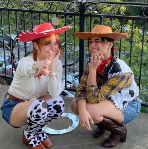 Laurel Marsden Instagram - 🤠👽