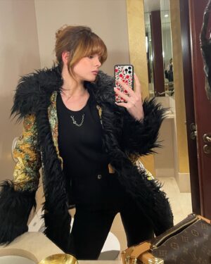 Laurel Marsden Instagram - Thank you @louisvuitton @nicolasghesquiere for the best birthday ever! it was such an honor to attend! 
and big thank you to @leighkeateshair 
and @jentioseco for making me feel like a pretty princess 🥹❤️🫶🏻 my heart is so full