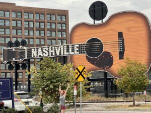 Laurel Holloman Instagram - Chillin in Nashville
