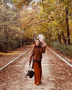 Laurel Holloman Instagram - Madrid.  My favorite park at sunset