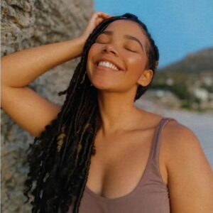 Lauren Joseph Instagram - Every weakness I think I have is an angel whispering "Grow".

📷@andrea_absalom
💁🏽‍♀️ @boskop_republic