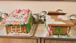 Lauren Lopez Instagram - It is time.

Please vote for the house that looks so beautiful to you and is the most welcoming and pleasing to look at. 

For the house on the LEFT (in the first pic) please comment “tiniest hands” (Or 👐) and for the house on the RIGHT please comment “TOOTH” (or 🦷). Need this by EOD. And if you think you’re gonna skip voting I need you to please be so fucking for real.

PS: full E True Hollywood story is on my thing. You don’t need more info than that!!!!

#SantaIsTheCopOfChristmas #bicentennial #tricentennial #america #embarrassing #christ #christmas #gingerbread #clowns