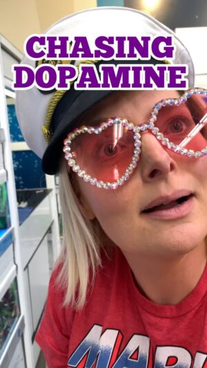 Lauren Ash Instagram - When I’m having a bad day, I like to put on my favorite clothes and go to one of my favorite places. #dopamine #petstore #comedy #couples #superstore #dinafox