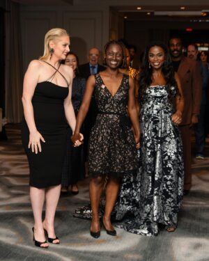 Lauren Ash Instagram - Standing with @thecreativecoalition to honor unsung heroes – family caregivers – who deserve recognition and better support systems for their invaluable contributions during the 2024 #RightToBearArts Gala 

I was honored to get to hear the stories of the caregivers who joined us this evening. Caring for an ailing loved one is something so many people navigate every day, often with no resources to help. Thank you @aarp for partnering with The Creative Coalition to raise awareness and advocate for better support systems for caregivers everywhere.