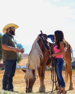 Lauren Boebert Instagram - Hope ‘N Horses is a patriotic organization dedicated to serving veterans and our first responders.

Horse rides are free of charge for these heroes.

The therapeutic value of trail riding can not be understated. This non-profit is doing incredible work!