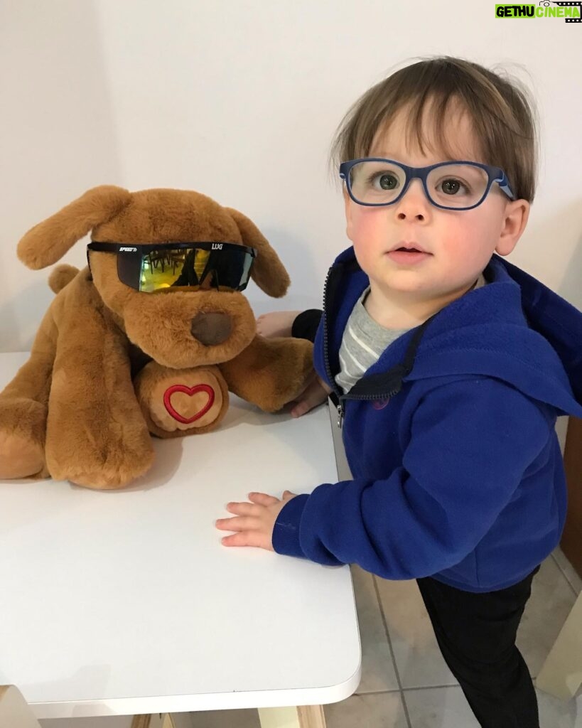 Lauren Collins Instagram - Tips for toddlers wearing glasses if you’ve got ‘em! A few months ago we realized Charlie’s left eye wasn’t aligning properly. After confirming he has strabismus (lazy eye!) I was shocked to find out he would need to start wearing glasses immediately ALL THE TIME. Like… how was that going to work? He won’t even wear pants most of the time. One week in and he’s already a pro. I’m constantly amazed by how adaptable these little ones are. It’s gonna be a long road ahead of patching and possible surgery but I’m so proud of our little Charlie Lipnicki. “Did you know the human head weighs eight pounds?” ❤️❤️❤️