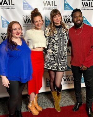 Lauren Lapkus Instagram - ❄️🗻🤍Perfect weekend in Vail celebrating the world premiere of a new movie I am honored to be a part of, Another Happy Day! The @vailfilmfest was a delight from top to bottom. More to come! ❄️🗻🤍 

💙 @anotherhappydayfilm 💙