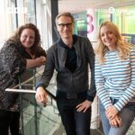 Lauren Laverne Instagram – Stephen Merchant & Jessica Gunning talk all about new series of The Outlaws 📺 

Listen to their full conversation with Lauren @bbcsounds | Link in bio 🔗