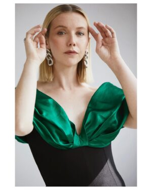 Lauren Lyle Instagram - @photobookmagazine cover ello ello.

Shot by magnificent @davidreissphotography 

Thank you so much for having me, a day of floating around and chasing light.
It was also very cool to reflect on my career, albeit young, to date - thank you for that. A special one you can read out now. 

@718blonde
@mikeruizone
@mikeruiz.one 
@emilysusantighe 
@joepickeringtaylor 
@publiceyecomms 
@alarcn.daniel 
@siennajanette 
 ❤️‍🔥