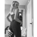 Lauren Taylor Instagram - got out the wannabe JNCOs today