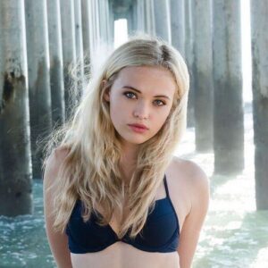 Lauren Taylor Instagram - mermaid