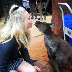 Lauren Taylor Instagram - Kangaroo kisses #australia