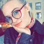 Lauren Taylor Instagram - do we love or hate the glasses? 🌴M E L B O U R N E 🌴