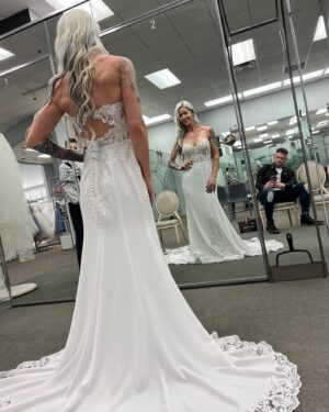 Lauren Williams Instagram - Another wedding dress that I had tried on, but wasn’t THE ONE. Although, I was totally obsessed with the back of this one!! 😍😍😍 #wedding #weddingdress #gettingmarried