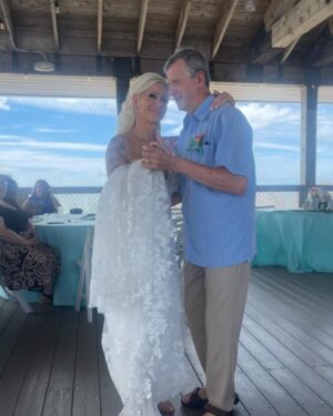 Lauren Williams Instagram - Some absolutely beautiful candid photos from our dream wedding day 💕☀️🌴🤵🏻👰🏼‍♀️

Still on cloud nine from this incredible love-filled day, can’t believe it’s already been a week and a half since it happened!! 

10/1 forever ❤️❤️
@lokeys910
