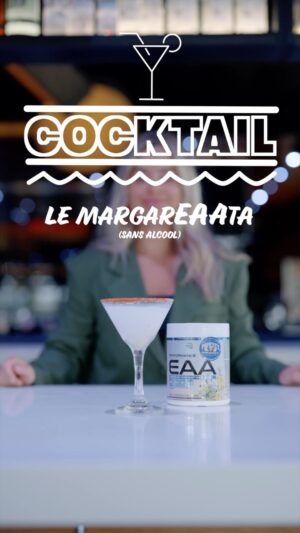 Laurie Doucet Instagram - Cherches-tu un cocktail rafraîchissant à essayer pour ton prochain #5à7 ? 🍸

Essaye notre MargarEAAta! 😋

Voici les ingrédients:
• Tajin ou sel rose (pour le goût) autour du verre

• Dans un shaker ➡️ Jus de lime fraîchement pressé avec de l’eau et une cuillère de Believe EAA Citron & lime 🍋

• Verse, ajoute un zeste de lime fraîche et déguste!​