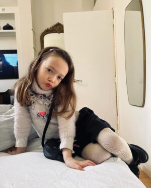 Laurie Marquet Instagram - Happy 5 ma fille !
I love you more than anything in the world, you can’t imagine how proud I am to be your mummy, you’re the coolest girl ♥️