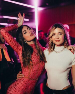Laurie Marquet Instagram - Thursday night fever !
Outfit : @borninstockholm