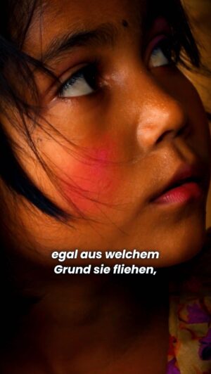 Lea van Acken Instagram - Habt ihr mitbekommen, dass der Europäische Gerichtshof diese Woche entschieden hat, dass Gewalt gegen Frauen als Fluchtgrund anerkannt werden kann?
 
Frauen und Mädchen sind leider viel zu häufig Gewalt ausgesetzt. Überall auf der Welt. Solche geschlechtsspezifische Gewalt kann in verschiedenen Formen wie sexueller Gewalt oder auch z.B Zwangsheirat auftreten. Und manchmal geht sie sogar von der eigenen Familie aus. Wenn ein Staat Frauen und Mädchen davor nicht schützen kann oder will, dann kann das ein Fluchtgrund sein.
 
Auf der Flucht sind Frauen und Mädchen übrigens leider besonders gefährdet. Denn dann befinden sie sich oft in besonders vulnerablen Situationen. Initiativen zur Vorbeugung von Gewalt und psychosoziale Unterstützung sind deshalb besonders wichtig.
