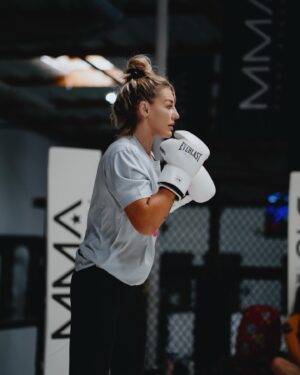 Leah McCourt Instagram - Proud to announce I have signed with @everlast for the fourth year.  The most iconic brand in combat. Beyond grateful to be their only female MMA athlete. 

Thank you to the whole team for their continued support & belief in me to help me get to where I am, through pandemics, setbacks and injuries.  No.1 contender and will be back in style.  Let’s go @everlast #GreatnessIsWitnin