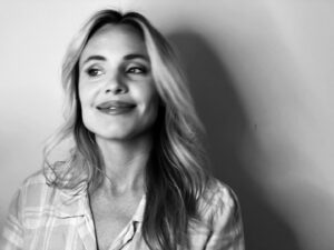 Leah Pipes Thumbnail - 23.8K Likes - Most Liked Instagram Photos