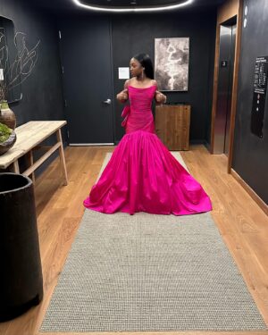 Leah Sava Jeffries Instagram - Dress: @tarikedizofficial 
Bag: Simitri @simitri.shop
Bracelets: Sterling Forever @sterlingforever
Rings: Sterling Forever @sterlingforever
Earrings: Nickho Rey @nickhorey
Styling: @cdicelove13 @floraonmadison 
Makeup: @caitlinkrenzbeauty 
Hairstyling:@vernonfrancois 
#naacpimageawards @naacpimageawards #naacpawardwinner