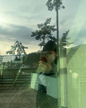 Lee E-dam Instagram - 그냥.. 행복..! ❣️
이렇게 또...... 사랑합니다 ! 
🌼