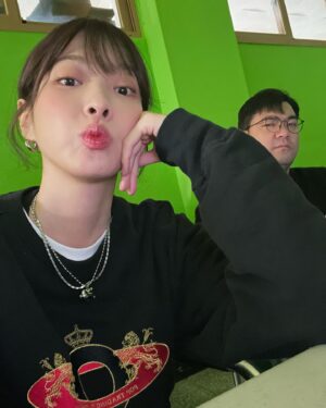 Lee Hae-in Instagram - 입술 모음😘😘😘🤐