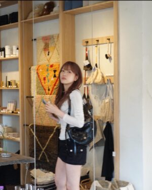 Lee Hae-in Instagram - ✨

@jwpei_official #jwpei