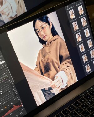 Lee Hye-seong Instagram - 안경 있고 없고 🤓