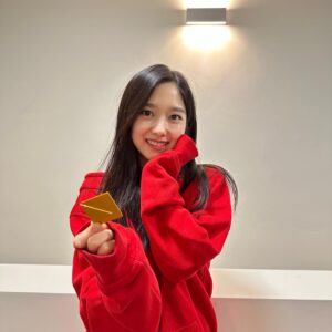 Lee Hye-seong Instagram - 애증의 피스 🤣
넷플릭스 고마워요 

Thank you for rooting for me!

#데블스플랜#넷플릭스