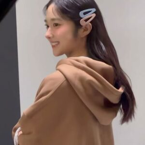 Lee Hye-seong Instagram - 안경 있고 없고 🤓