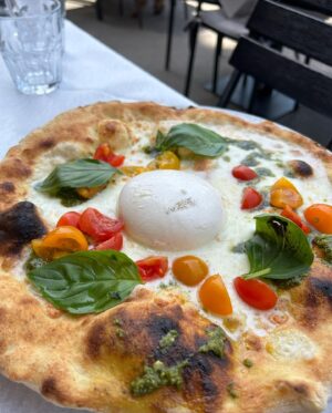 Lee Hye-seong Instagram - 색감이 참 아름다운 나라 🍕