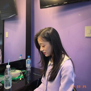Lee Jin-sol Instagram - 에너지 가득 받았다 파인에플 짱🥴🍍
너무 행복했어요 또 만나요 우리💓