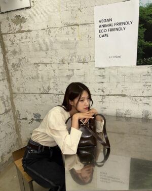 Lee Ju-woo Instagram - 🤎🤎🤎🍕
