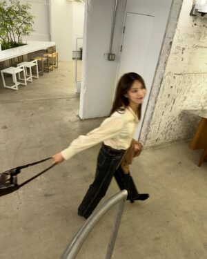 Lee Ju-woo Instagram - 🤎🤎🤎🍕