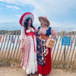 Lee Newton Instagram - Went to the Ren Faire for the pickles, hot nuts and mead- Had the fuggin time of my life. 20/10, would go again…