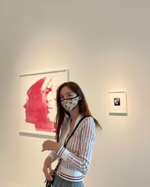 Lee Seo-el Instagram - 💜#앤디를찾아서 #louisvuitton #andywarhol