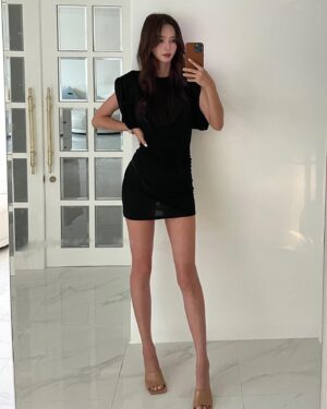 Lee Seo-el Instagram - Mirror selfies