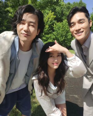 Lee So-yeon Instagram - #개구쟁이들과
#웃기지좀마 #집중안됨 ㅋ