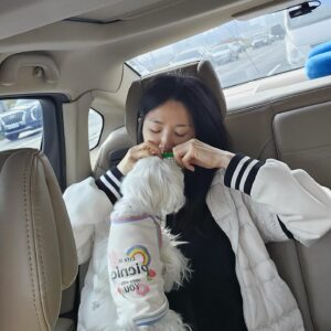 Lee Soo-kyung Instagram - .
날이 춥다..🥶🥶

월동준비 끝내셨나요~~??